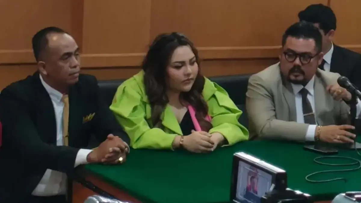 Diperiksa Sebagai Tersangka, Lisa Mariana Dicecar 47 Pertanyaan oleh Penyidik Polda Jabar
