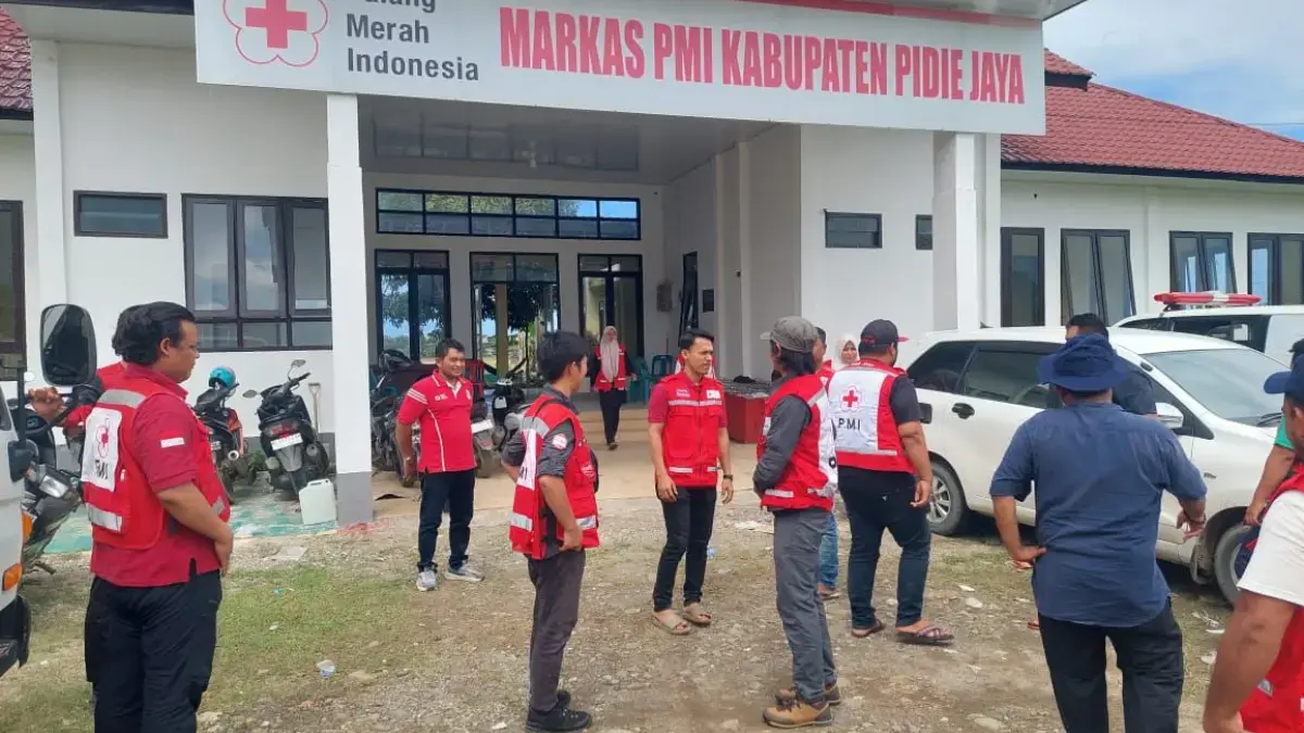 Salurkan Bantuan Korban Banjir Bandang, Relawan PMI Banjar Berangkat ke Aceh