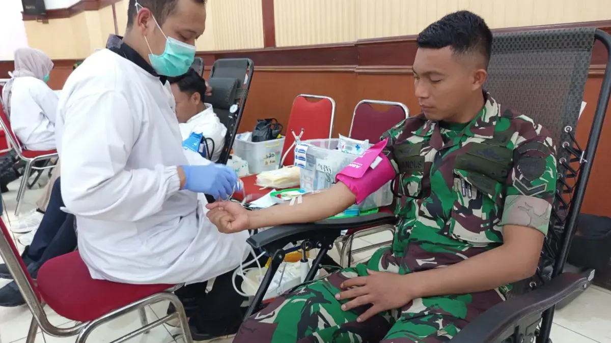 Kolaborasi TNI-Pengacara, Gelar Donor Darah untuk Kemanusiaan