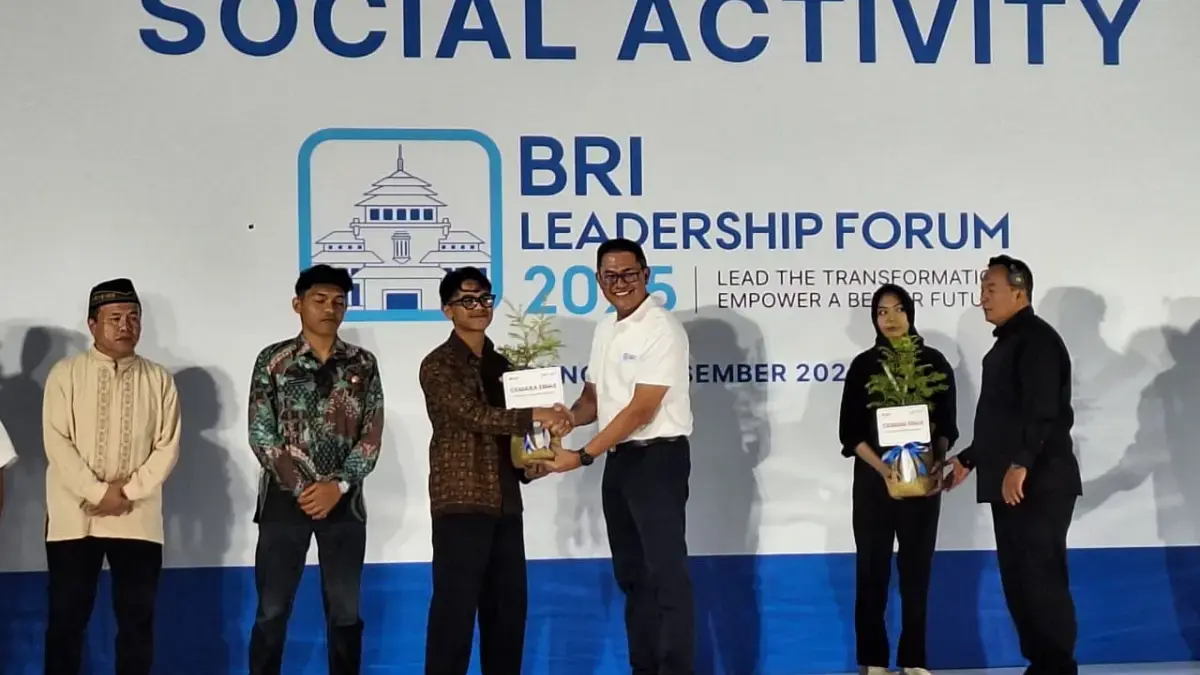 BRI Tanam 3.000 Pohon dan Bagikan 5.000 Paket Sembako di Bandung