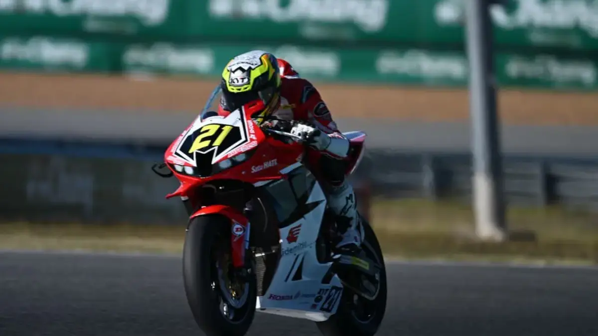 Tradisi Berlanjut, CBR250RR Tak Terlawan Beradu Kencang Se-Asia Tradisi Berlanjut, CBR250RR Tak Terlawan Beradu Kencang Se-Asia