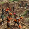 3 Korban Longsor Tertimbun Tanah di Arjasari Bandung Belum Ditemukan, Proses Pencarian Dilanjutkan