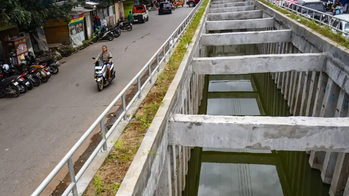 Gedebage Banjir Lagi, Pengamat: Kolam Retensi Tak Akan Efektif Jika Tata Lahan Tak Dikendalikan Gedebage Banjir Lagi, Pengamat: Kolam Retensi Tak Akan Efektif Jika Tata Lahan Tak Dikendalikan