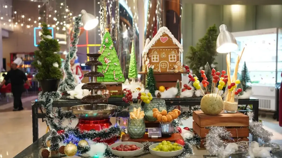 Rayakan Akhir Tahun dengan Meriah: ibis Bandung Trans Studio Hadirkan Groovy Christmas Feast & Midnight Disco