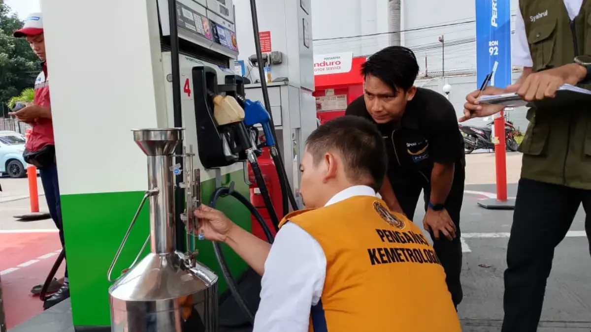 Libur Nataru Kian Dekat, UPTD Metrologi Legal Cimahi Pastikan Akurasi Pompa BBM Tetap Sesuai Standar 