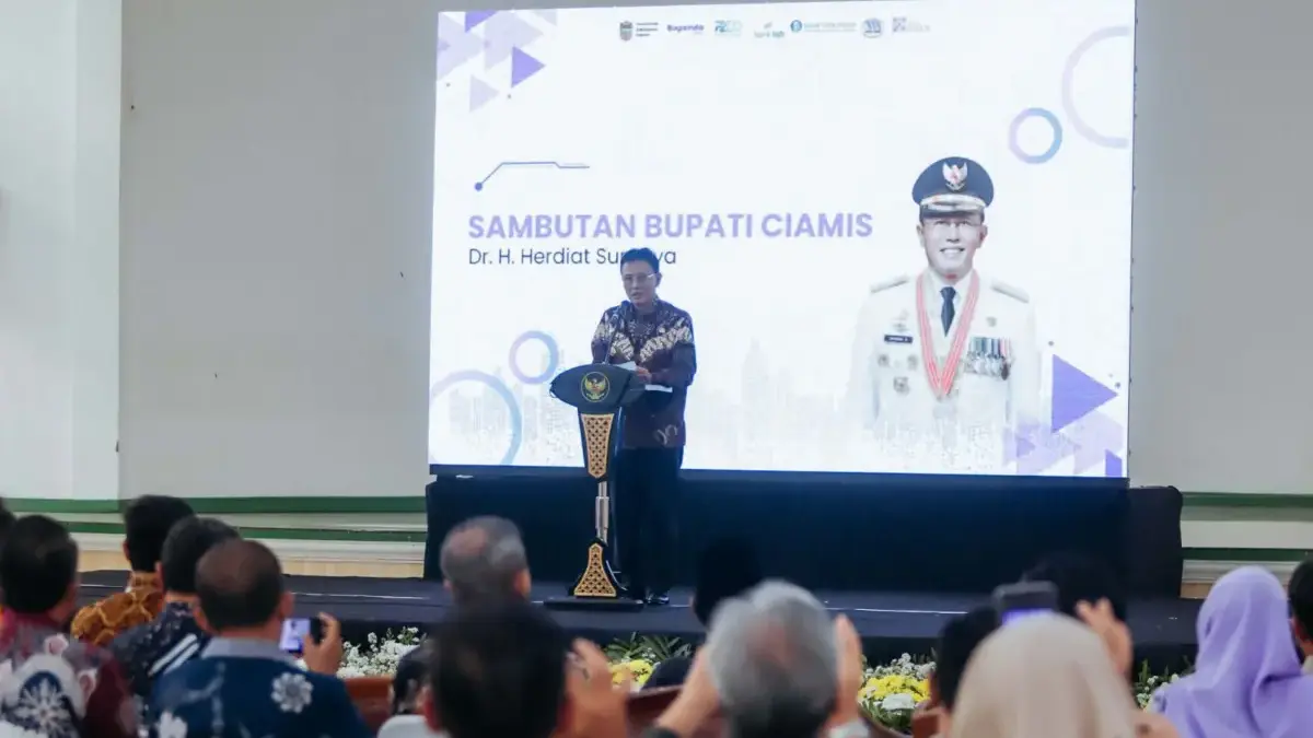 Pemkab Ciamis Apresiasi Kepatuhan Pajak Digital Lewat Program Go Digital dan Hot Maknyus Berhadiah Bupati Ciamis Herdiat Sunarya saat memberikan sambutan dalan pelaksanaan program ‘Go Digital’ dan ‘Hot Maknyus