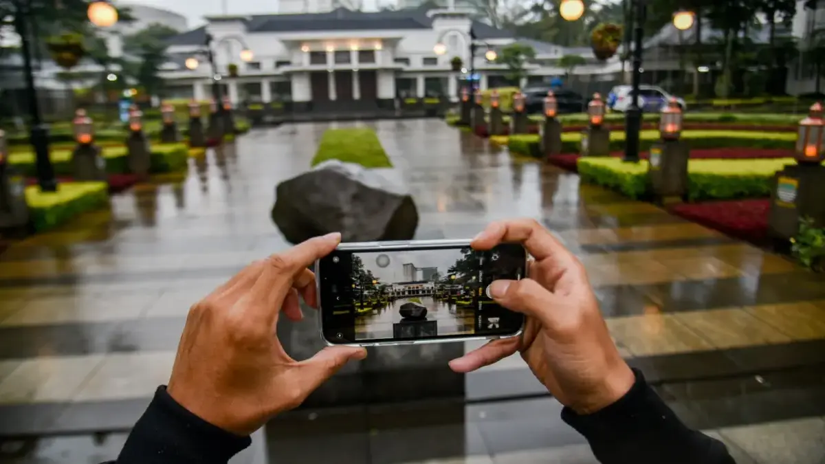 rwin Dirawat di RSUD Kiwari, Farhan Tunggu Laporan Medis dan Izin Kejaksaan