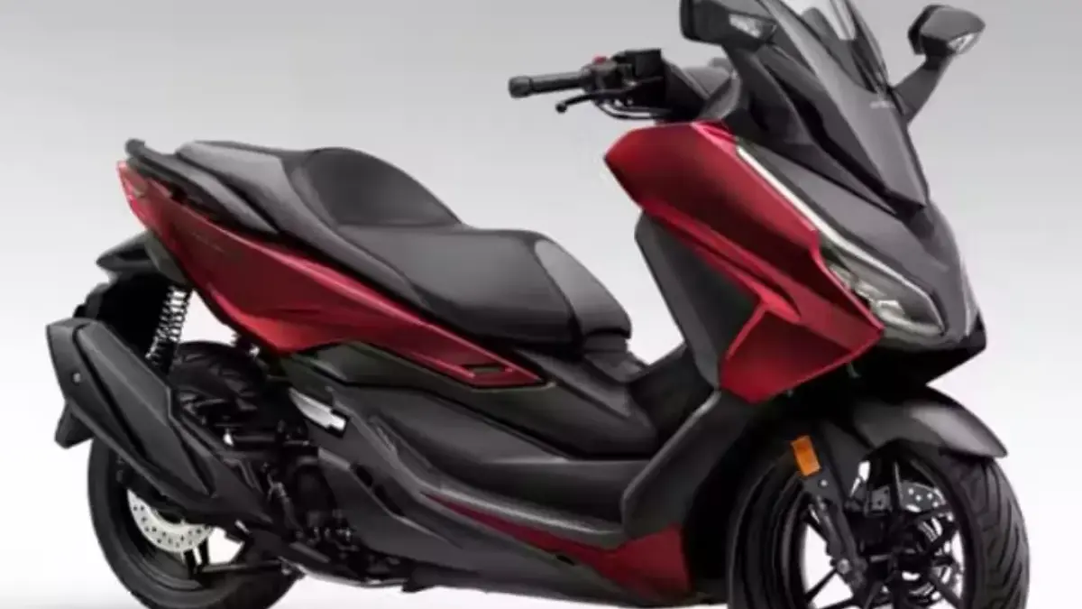 6 Motor Honda Paling Gede Bagasinya, Cocok Buat Bawa Barang Banyak 6 Motor Honda Paling Gede Bagasinya, Cocok Buat Bawa Barang Banyak