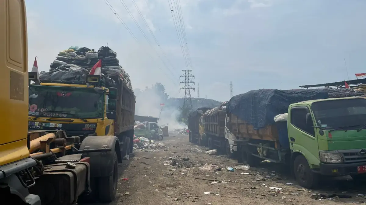 Jaga Wajah Destinasi Wisata, UPT Kebersihan KBB Siaga Penuh Hadapi Lonjakan Sampah Nataru Volume Sampah Saat Nataru Diprediksi Naik, UPT Kebersihan Siagakan Puluhan Armada