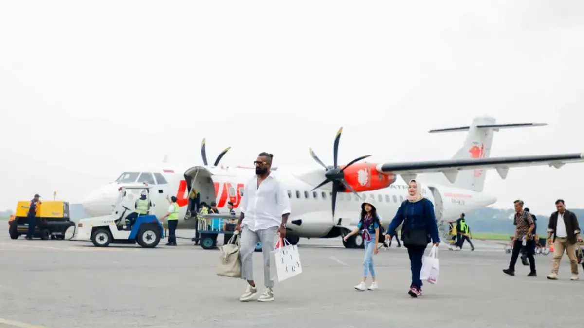 Jawa Tengah Terbang Tinggi, Rute Penerbangan Baru Picu Investasi dan Kunjungan Wisata Rute Penerbangan Dari Bandara di Jateng Kian Banyak, Jadi Daya Tarik Investasi dan Pariwisata