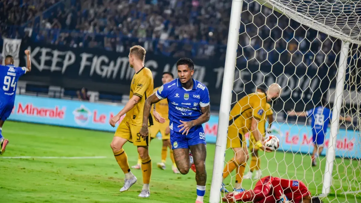 Kesabaran Berbuah Gol, Ramon Tanque Menjelma Jadi Bomber Mematikan