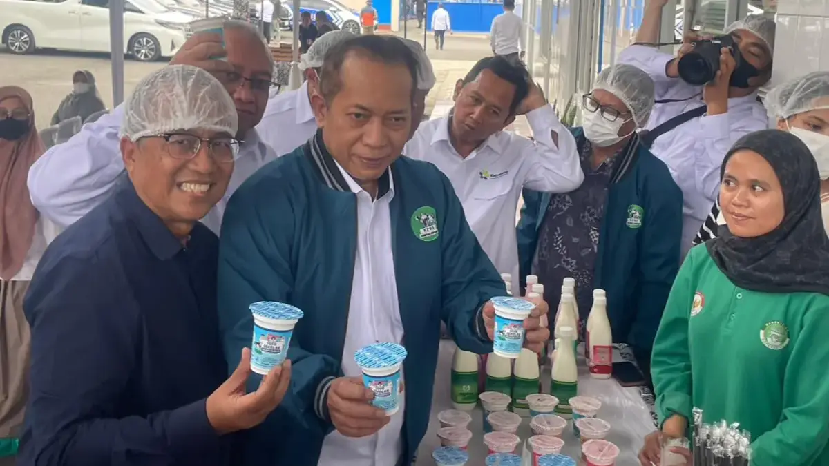 Menteri Koperasi Dorong KPBS Pangalengan Kembangkan Produksi Susu UHT untuk Dukung Program Makan Bergizi Grati