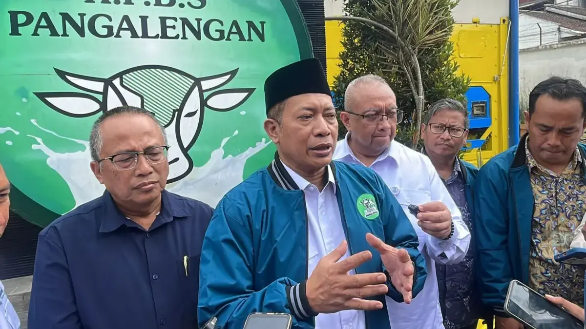 Tinjau KPBS Pangalengan, Menkop Ungkap Langkah Koperasi Peduli untuk Bencana Sumatera