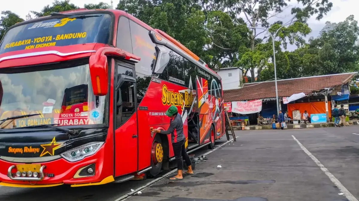 Farhan Janji Cari Titik TOD Relokasi Terminal Caheum Imbas BRT Bandung
