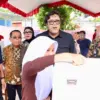 Wakil Ketua DPRD Jabar Ono Surono saat meninjau Pilkades Digital di Indramayu beberapa waktu lalu