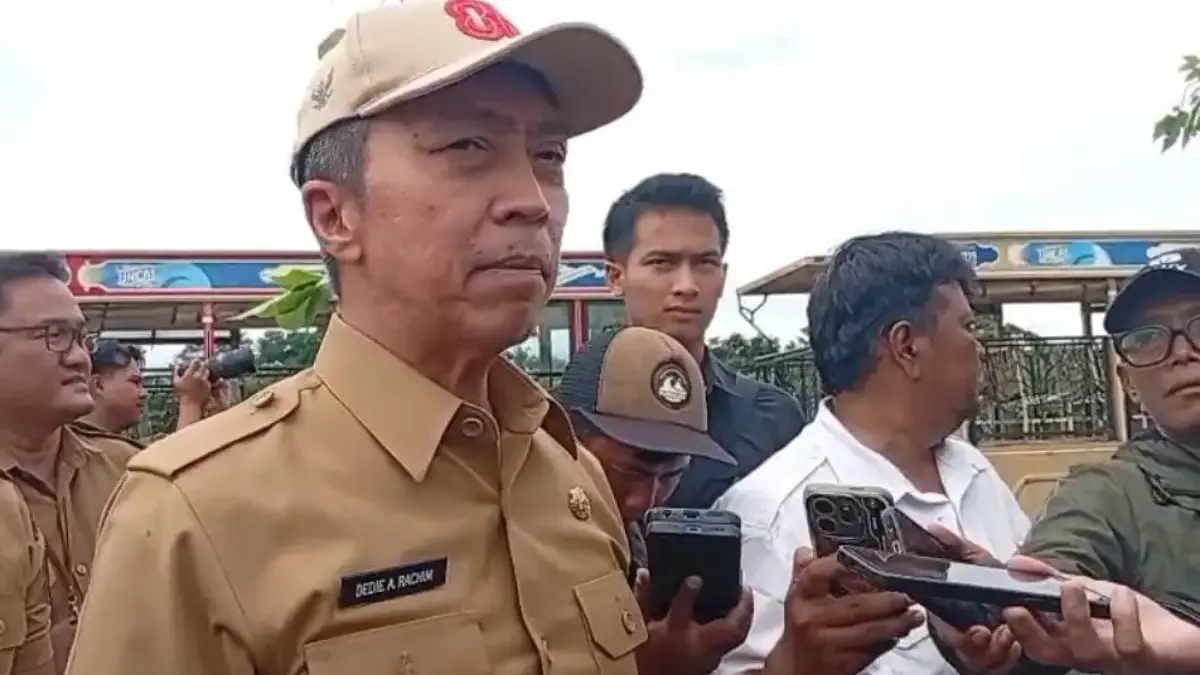 Wali Kota Bogor, Dedie A. Rachim saat memberikan keterangannya