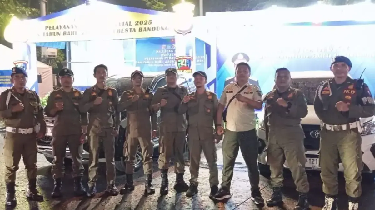 Sebanyak 105 personel Satuan Polisi Pamong Praja (Satpol PP) Kabupaten Bandung disiagakan untuk menjaga kondus