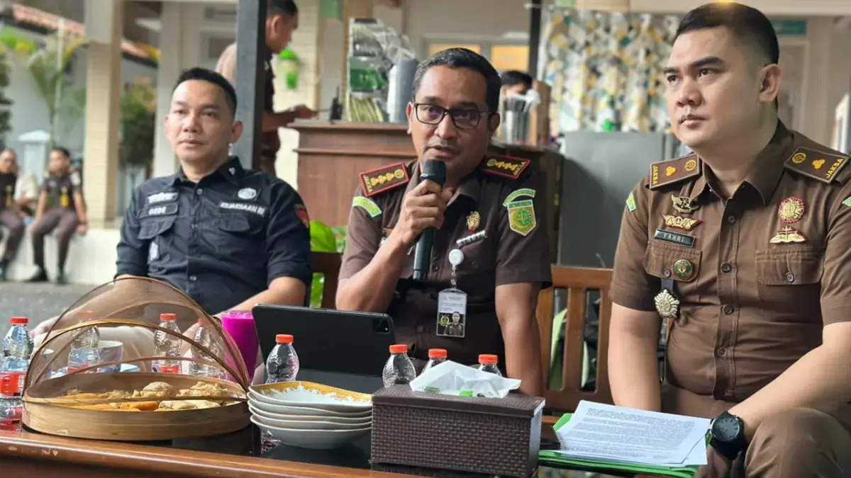 Kejari Kota Banjar Pamer Kinerja 2025, Transparansi dan Penegakan Hukum Diutamakan Kejari Kota Banjar Pamer Kinerja 2025, Transparansi dan Penegakan Hukum Diutamakan