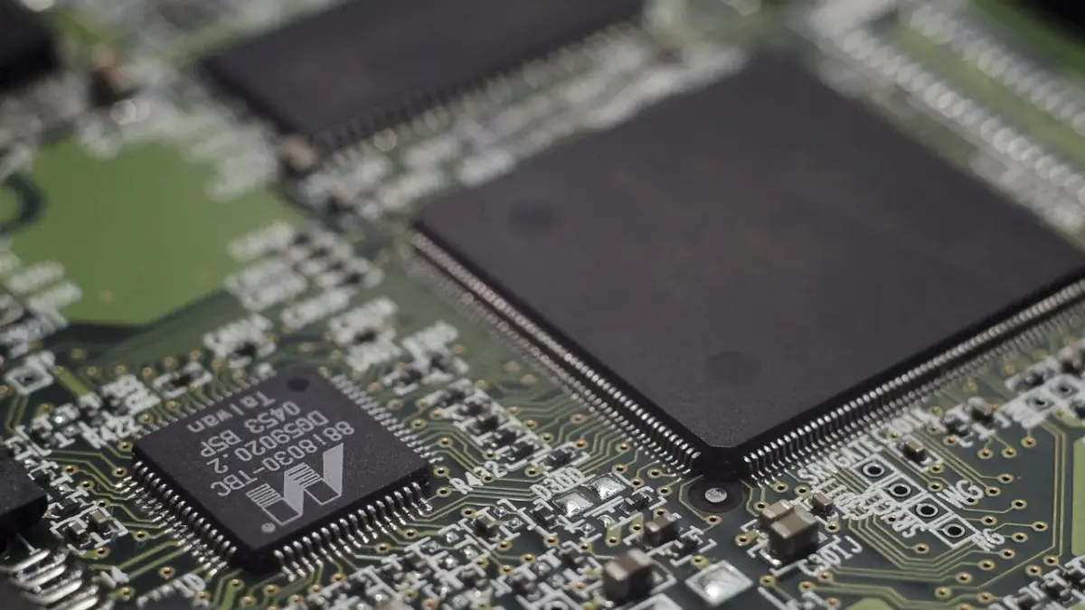 Chipset Baru vs Lama: Seberapa Besar Pengaruhnya ke Performa HP Harian