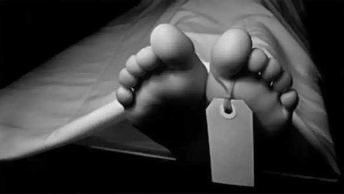 Geger di Klapanunggal: Anak Ditemukan Meninggal, Ibu Lansia Tergeletak Lemas Jenazah