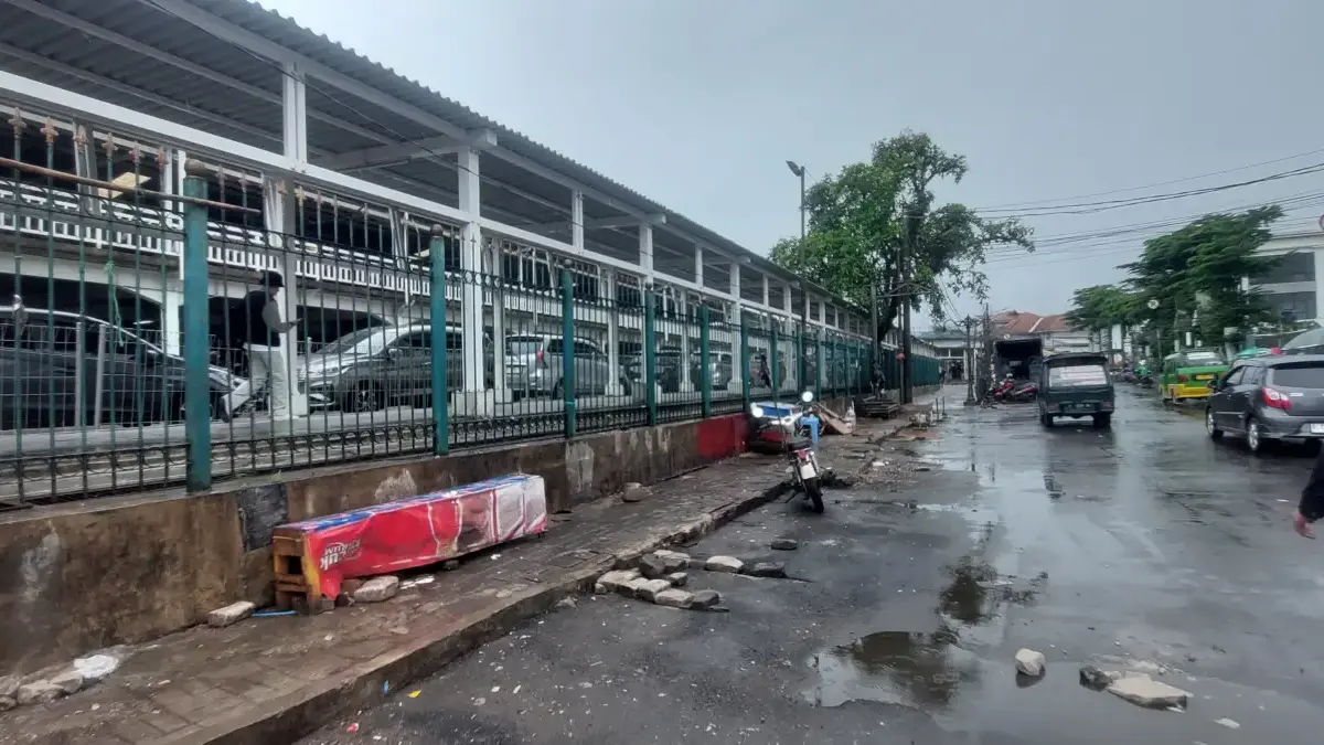 Kawasan trotoar di Jalan Mayor Oking, sekitar Stasiun Bogor kini telah steril dari aktivitas pedagang kaki lim