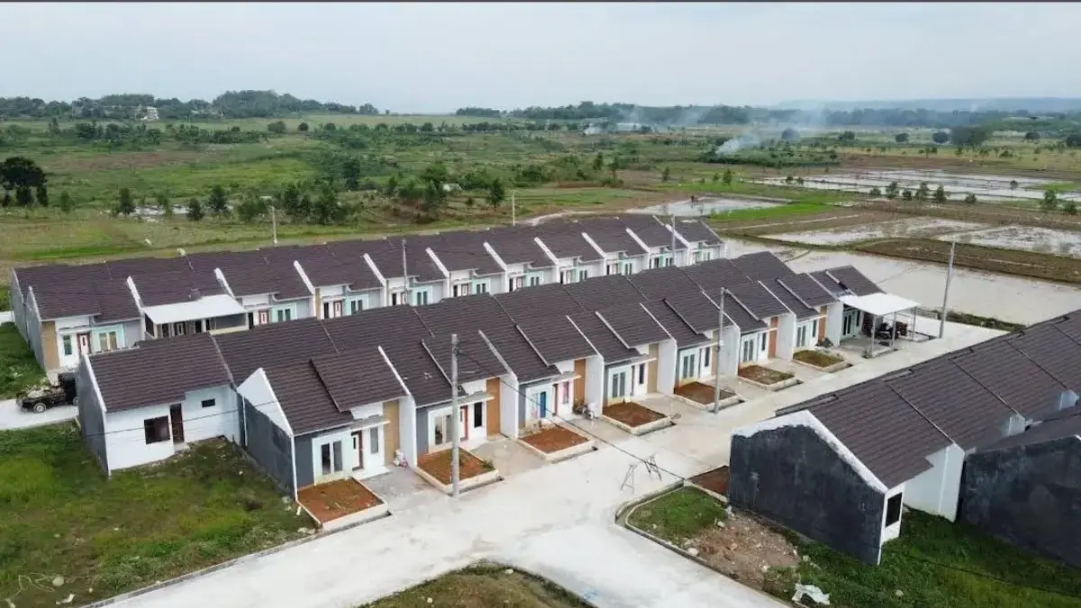 BRI Berhasil Salurkan KPR Subsidi Rp16,16 Triliun kepada 118 Ribu Debitur hingga Tahun 2025 Konsisten Dukung Program Tiga Juta Rumah, BRI Berhasil Salurkan KPR Subsidi Rp16,16 Triliun kepada 118 Ribu De