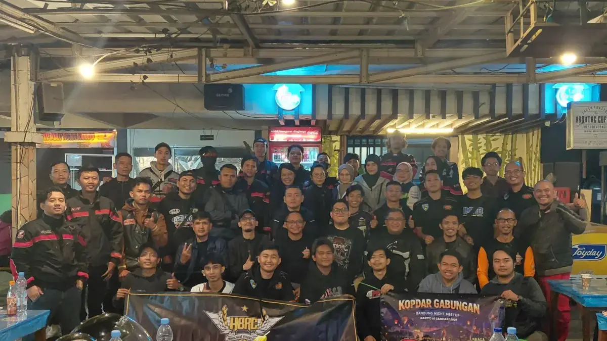 Peserta Kopi darat Gabungan (Kopdargab) bertajuk Bandung Night Meetup.
