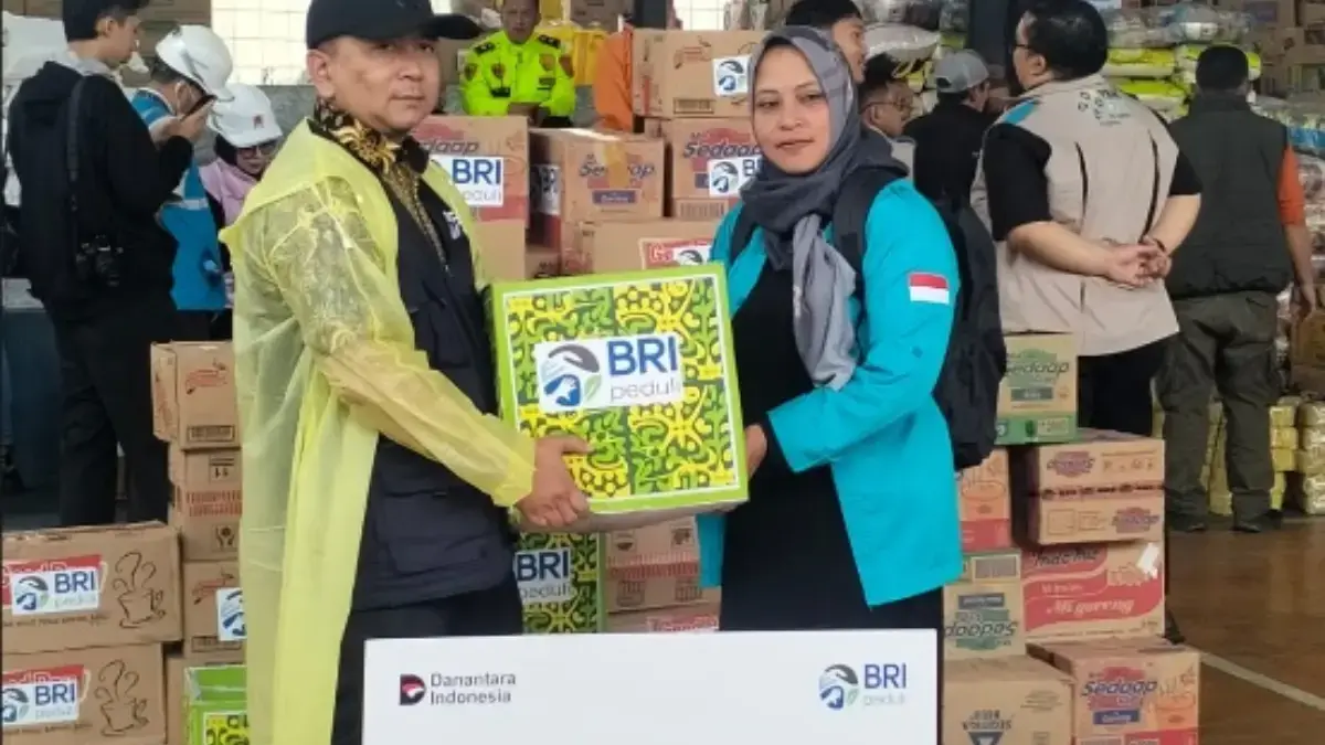 BRI salurkan bantuan tanggap darurat bencana bagi masyarakat terdampak longsor di Kecamatan Cisarua, Kabupaten