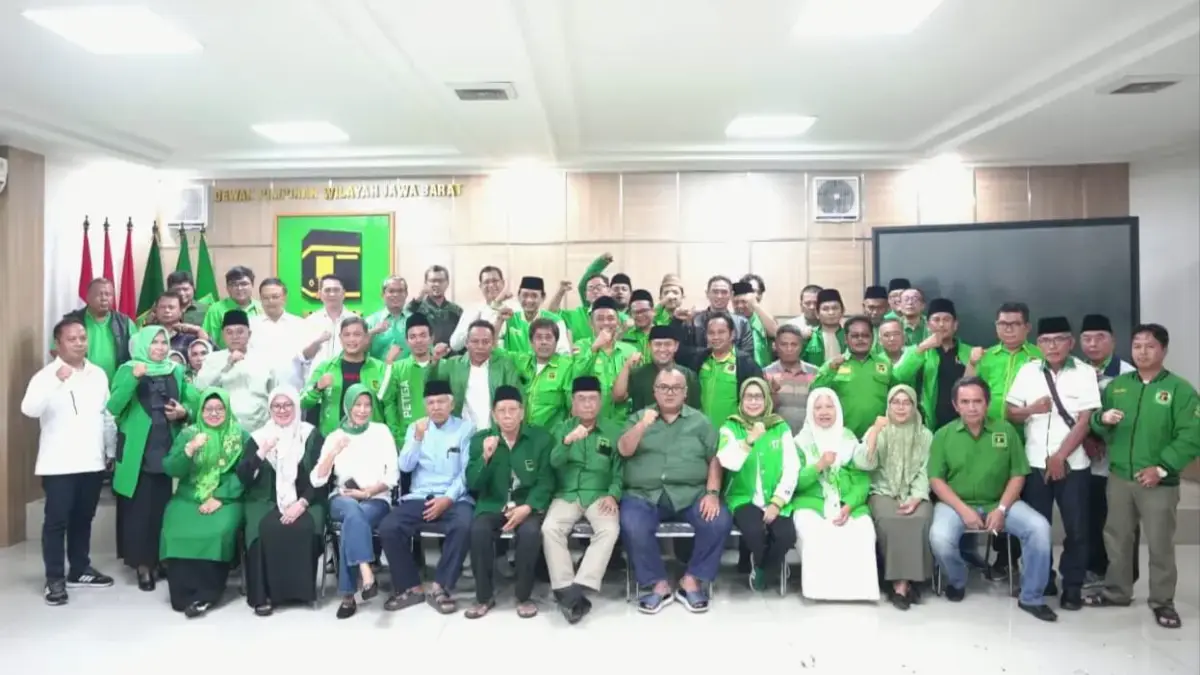 Pepep Saepul Hidayat bersama sejumlah pengurus PPP Jawa Barat jelang Muswil. (Dok PPP)