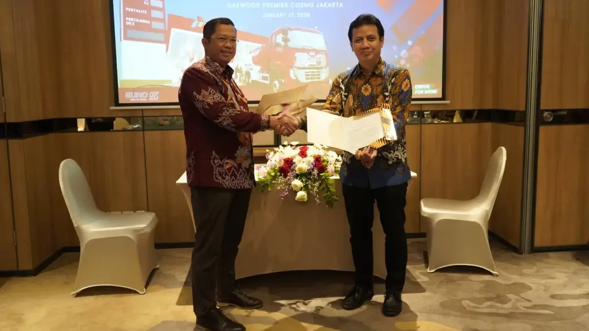 Astra UD Trucks dan Pertamina Patra Niaga Perkuat Keandalan Logistik Energi Nasional 26 Astra UD Trucks dan Pertamina Patra Niaga Perkuat Keandalan Logistik Energi Nasional melalui Kemitraan Stra