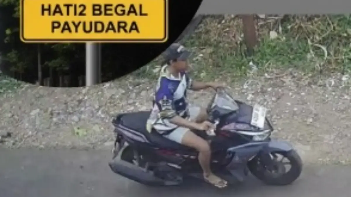 Pelaku Begal Payudara yang berhasil terekam kamera CCTV.