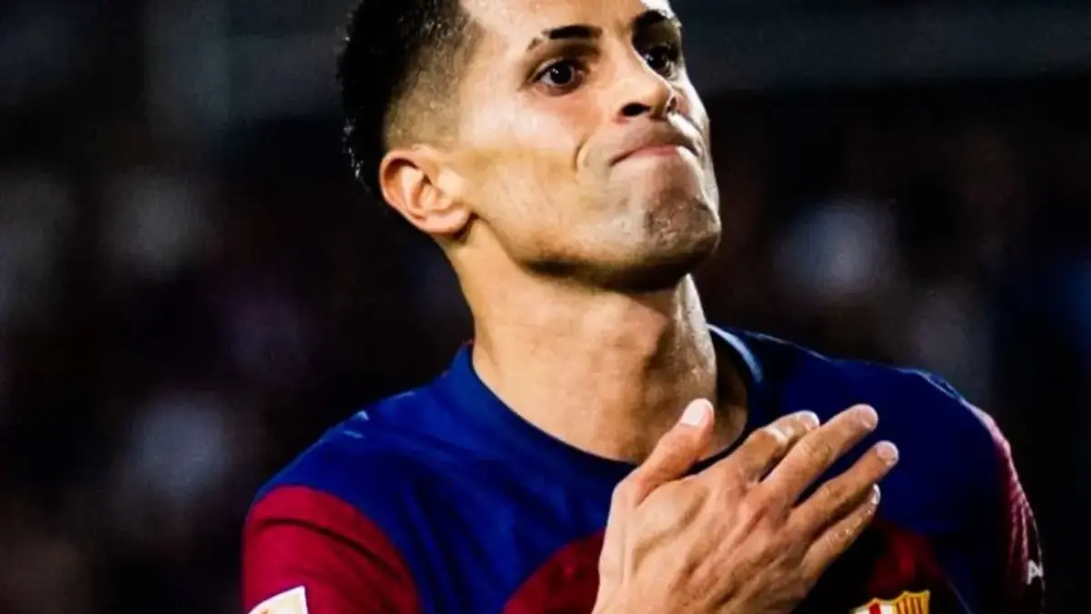 Joao Cancelo Tinggalkan Al Hilal dan Pulang ke Barcelona dengan Status Pinjaman Joao Cancelo Tinggalkan Al Hilal dan Pulang ke Barcelona dengan Status Pinjaman