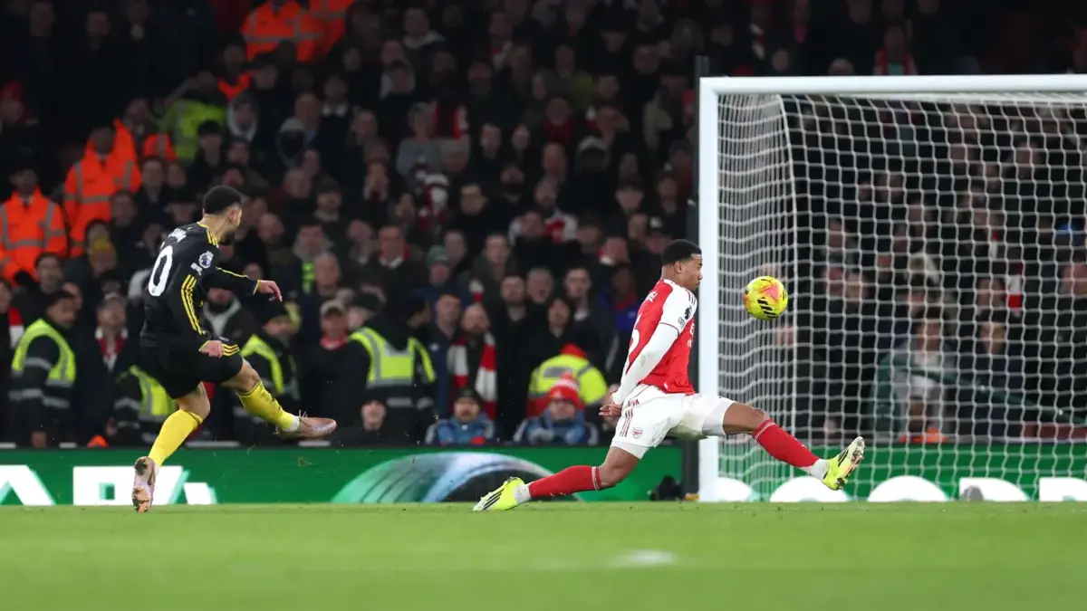 Gol Roket Cunha Bungkam Emirates, Manchester United Taklukkan Arsenal 3-2
