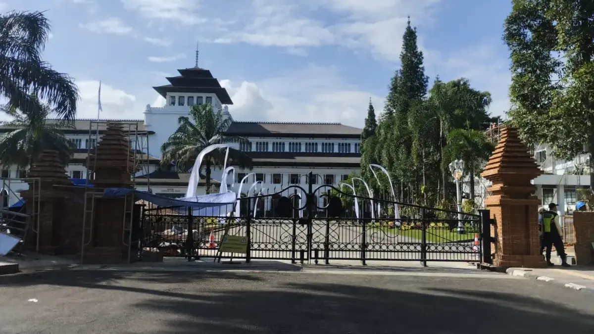 Pemprov Jawa Barat Tunda Bayar Kontraktor, Pengamat: Bisa Rugikan Pelaku Usaha