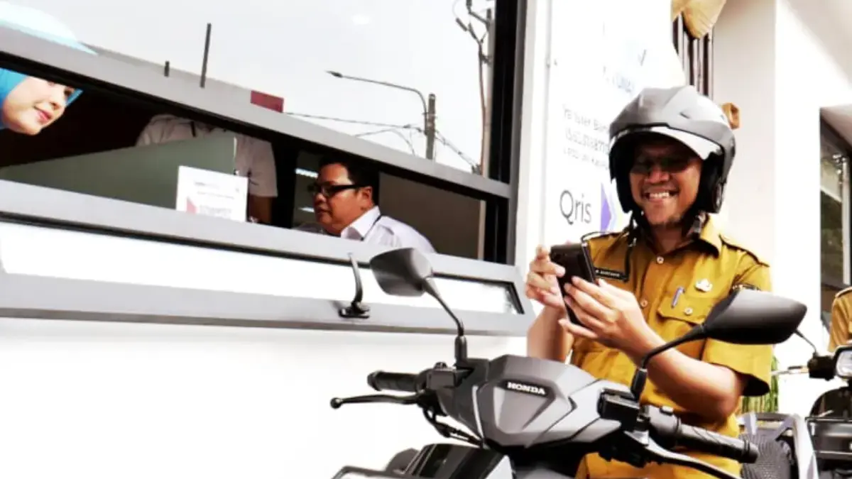 Optimalkan Penerimaan PKB, Bapenda Jabar Pasang Hang Tag hingga Turunkan Pajak Plat Kuning