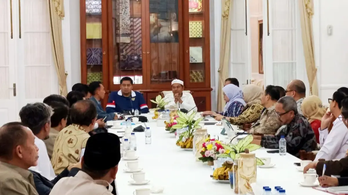 Bertemu Pengembang dan Menteri PKP, Dedi Mulyadi Tetap Moratorium Perumahan di Daerah Rawan Bencana