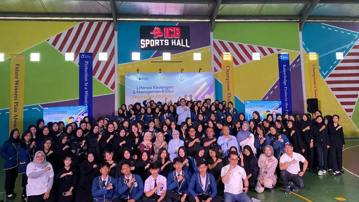 Dorong Literasi Asuransi Pelajar, Asuransi Jasindo Gelar Jasindo Goes to School di SMK ICB Cinta Niaga Bandung