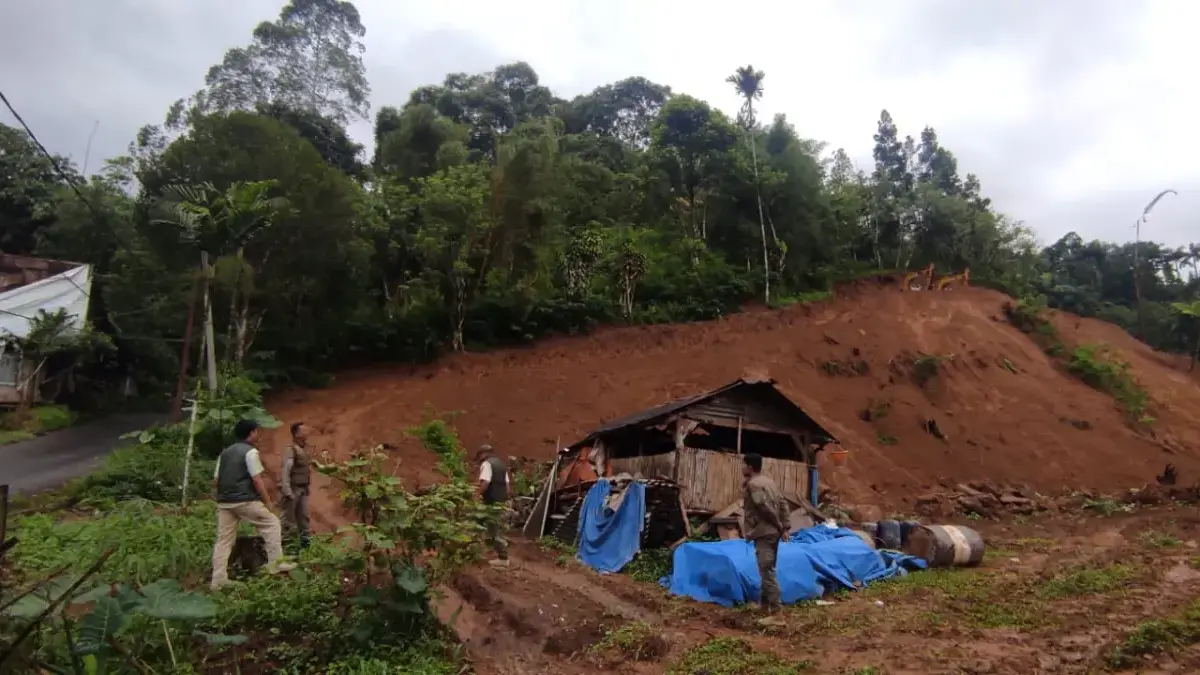 Diduga Tak Miliki Izin, Satpol PP Hentikan Pembangunan Villa Dessy di Puncak 