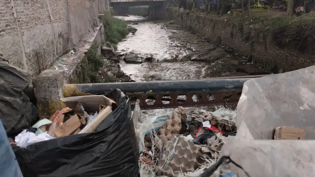 Pemkot Bandung Telusuri Pembuangan Sampah Ilegal di Dago Pemkot Bandung Telusuri Pembuangan Sampah Ilegal di Dago