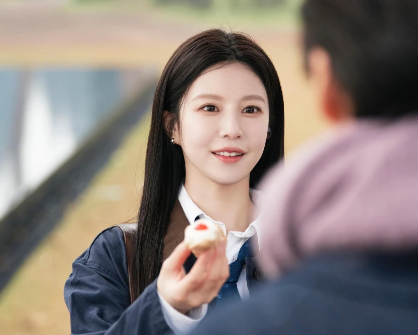 7 Drama Terbaik Go Yoon Jung, Terbaru Bintangi Can This Love Be Translated?