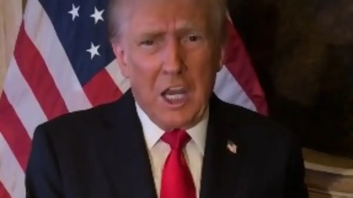 Trump Urungkan Opsi Serangan Militer ke Iran di Tengah Dinamika Diplomasi dan Penolakan Sekutu Trump Urungkan Opsi Serangan Militer ke Iran di Tengah Dinamika Diplomasi dan Penolakan Sekutu