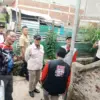 Wali Kota Cimahi Ngatiyana saat sidak ke Kelurahan Padasuka pasca Banjir Besar (monk)