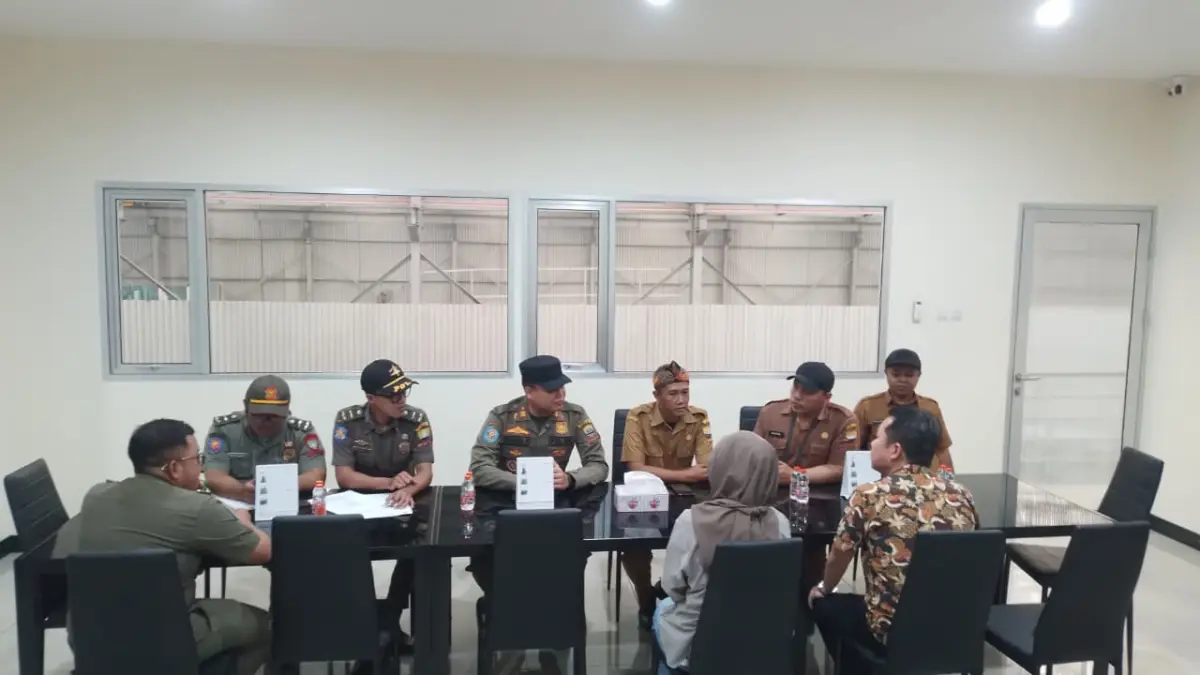 Satpol PP Berikan SP 1 untuk PT MKS di Cimanggung: Dokumen Izin Belum Lengkap! Satpol PP Berikan SP 1 untuk PT MKS di Cimanggung: Dokumen Izin Belum Lengkap!