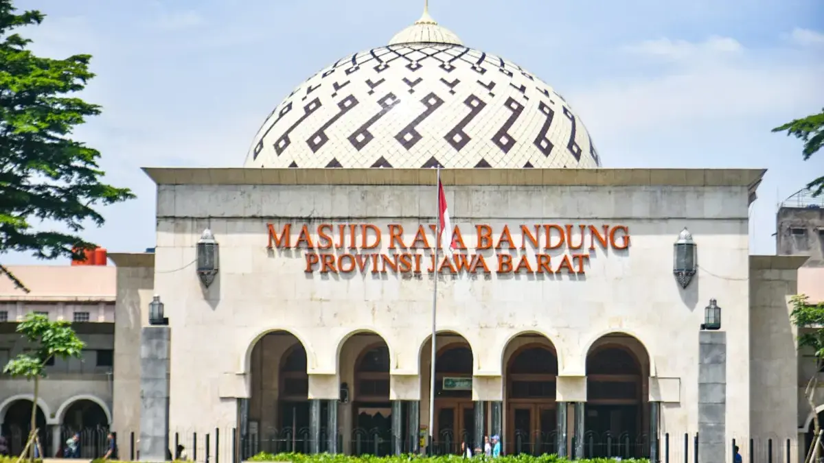 Pemprov Jawa Barat Tarik Diri dari Pengelolaan Masjid Raya Bandung, Ini Alasannya!