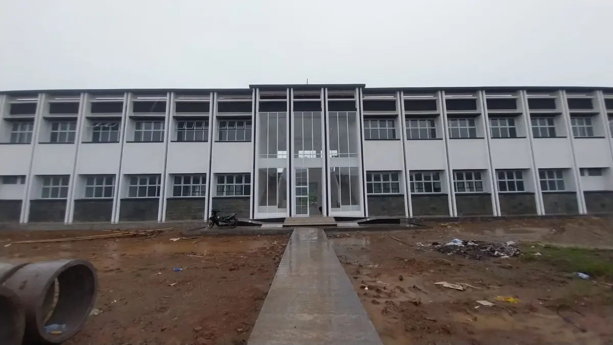 Siap Memulai KBM, SMAN 3 Jonggol Kabupaten Bogor Mulai Ditata