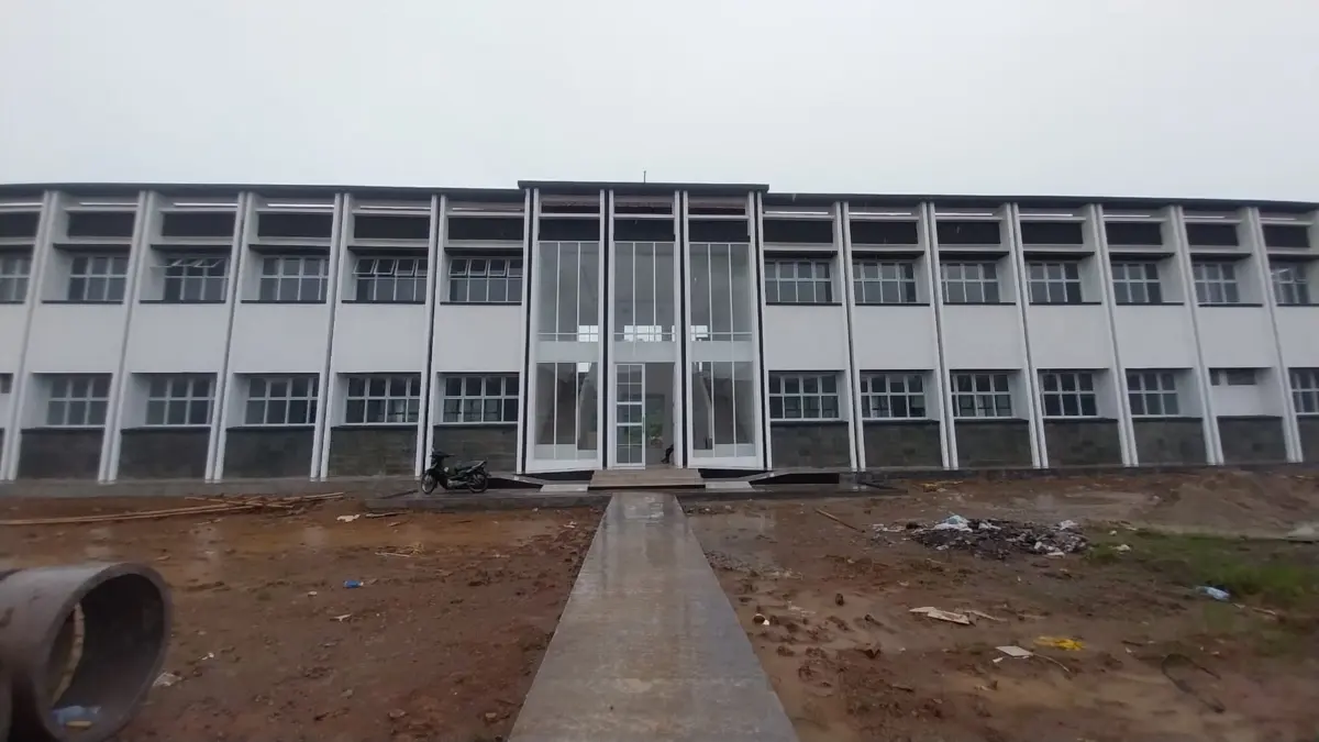 SMAN 3 Jonggol Resmi Beroperasi, Semua Anak Kini Bisa Sekolah Dekat Rumah Tampak bangunan SMAN 3 Jonggol, Kabupaten Bogor. Foto: Regi