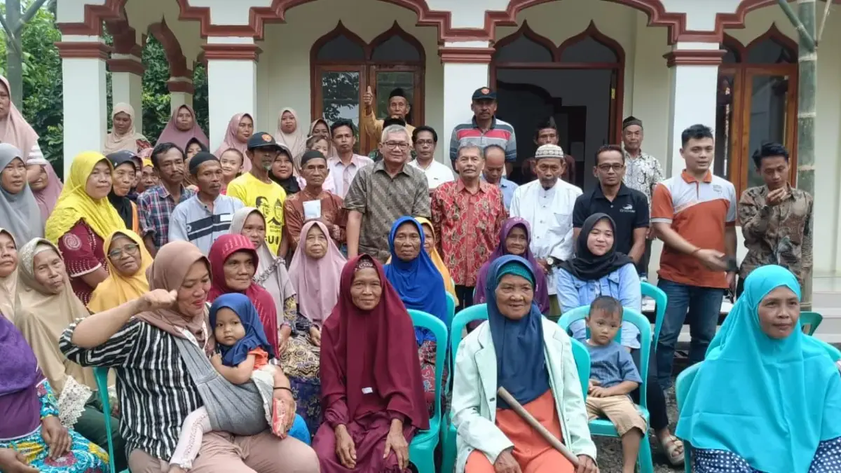 Setelah Bantu Bangun Mushala, Agun Gunandjar Kembali Datang Tuntaskan Bantuan Baru