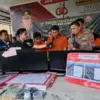 SMS (28) Security Pemkot Cimahi saat diamankan Polres Cimahi usai Gunakan dan Edarkan Ganja (mong)