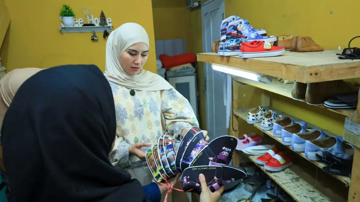 Ketua Tim Penggerak Pemberdayaan dan Kesejahteraan Keluarga (TP PKK) Kabupaten Bandung Barat, Syahnaz Sadiqah