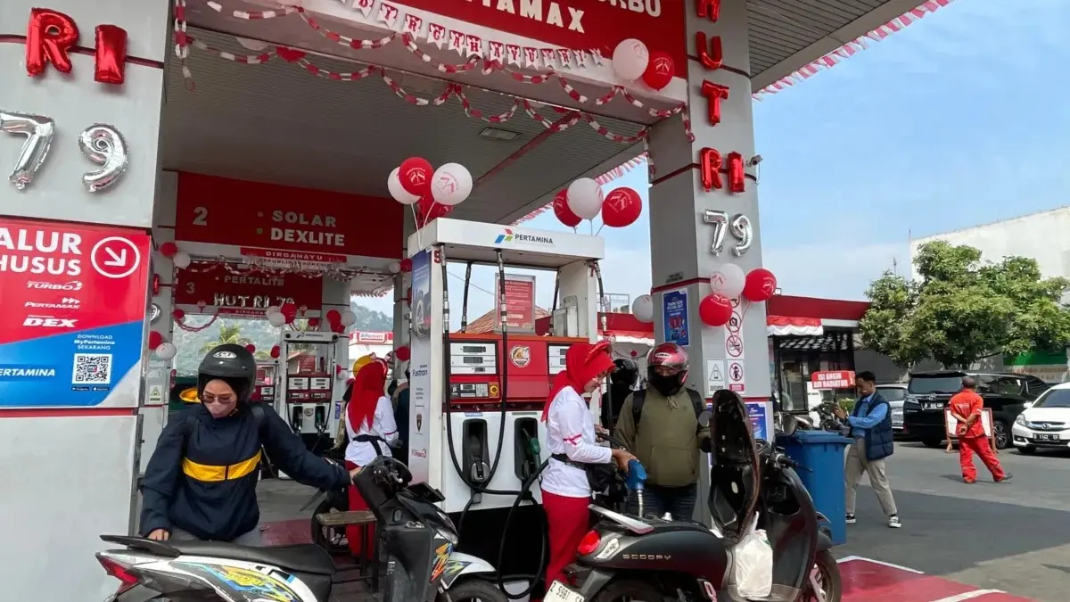 Bahlil Ungkap RI Siap Stop Impor BBM di 2027 Mendatang, Benarkah?